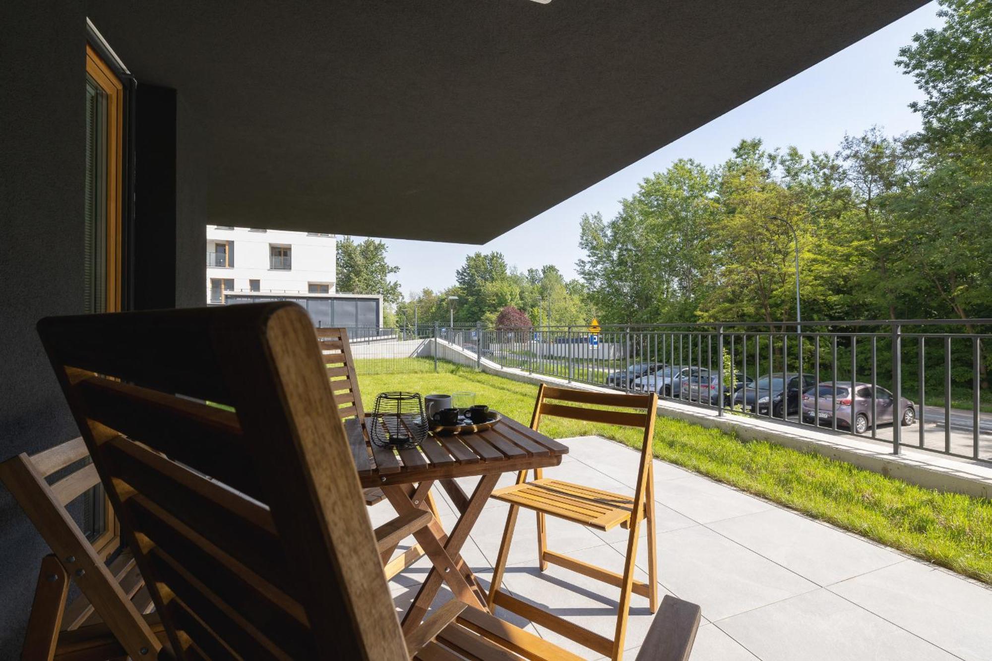 Luxury Two Bedroom Apartment With Terrace And Parking By Renters Prestige Katowice Exterior photo