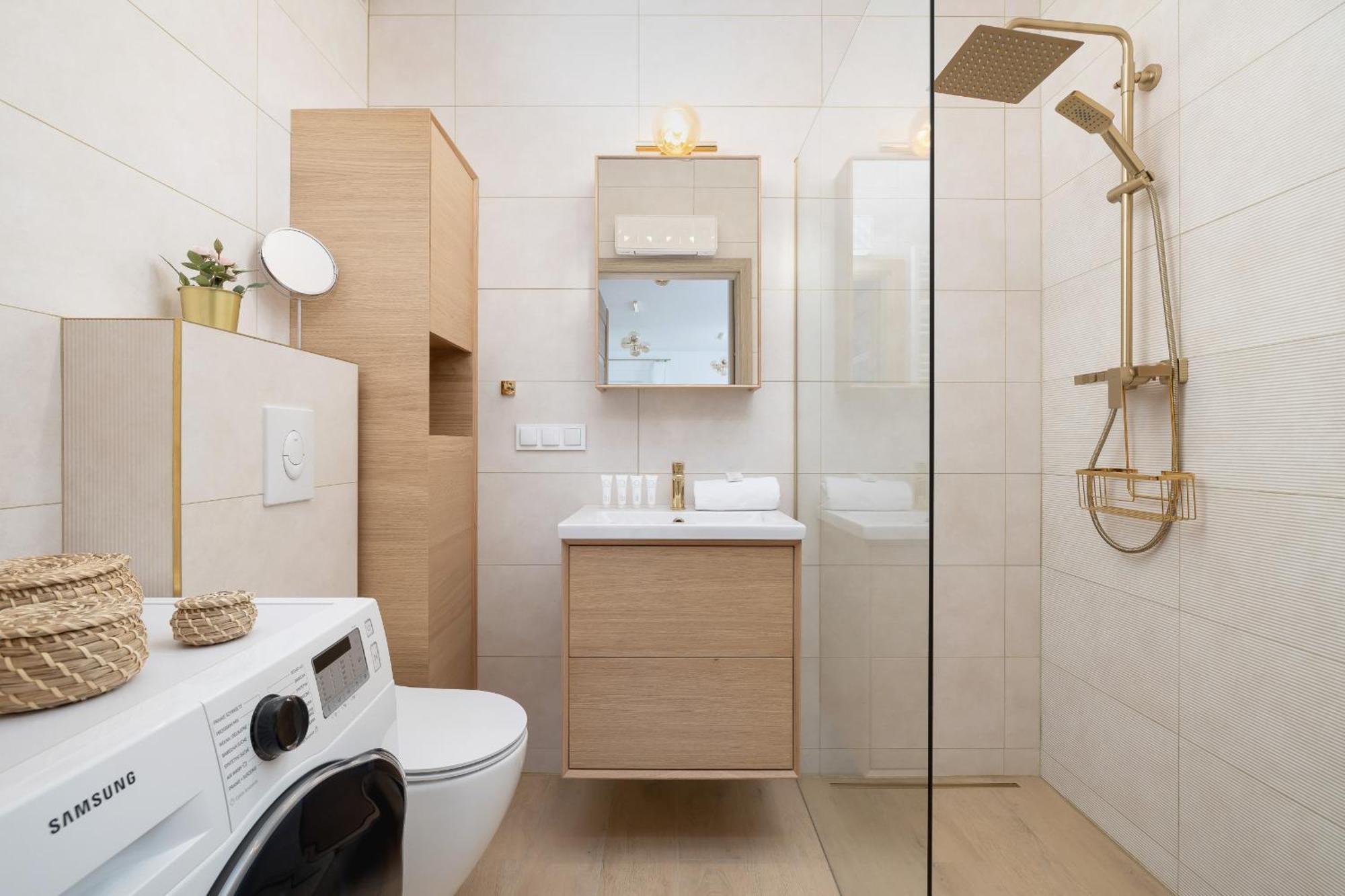 Luxury Two Bedroom Apartment With Terrace And Parking By Renters Prestige Katowice Exterior photo