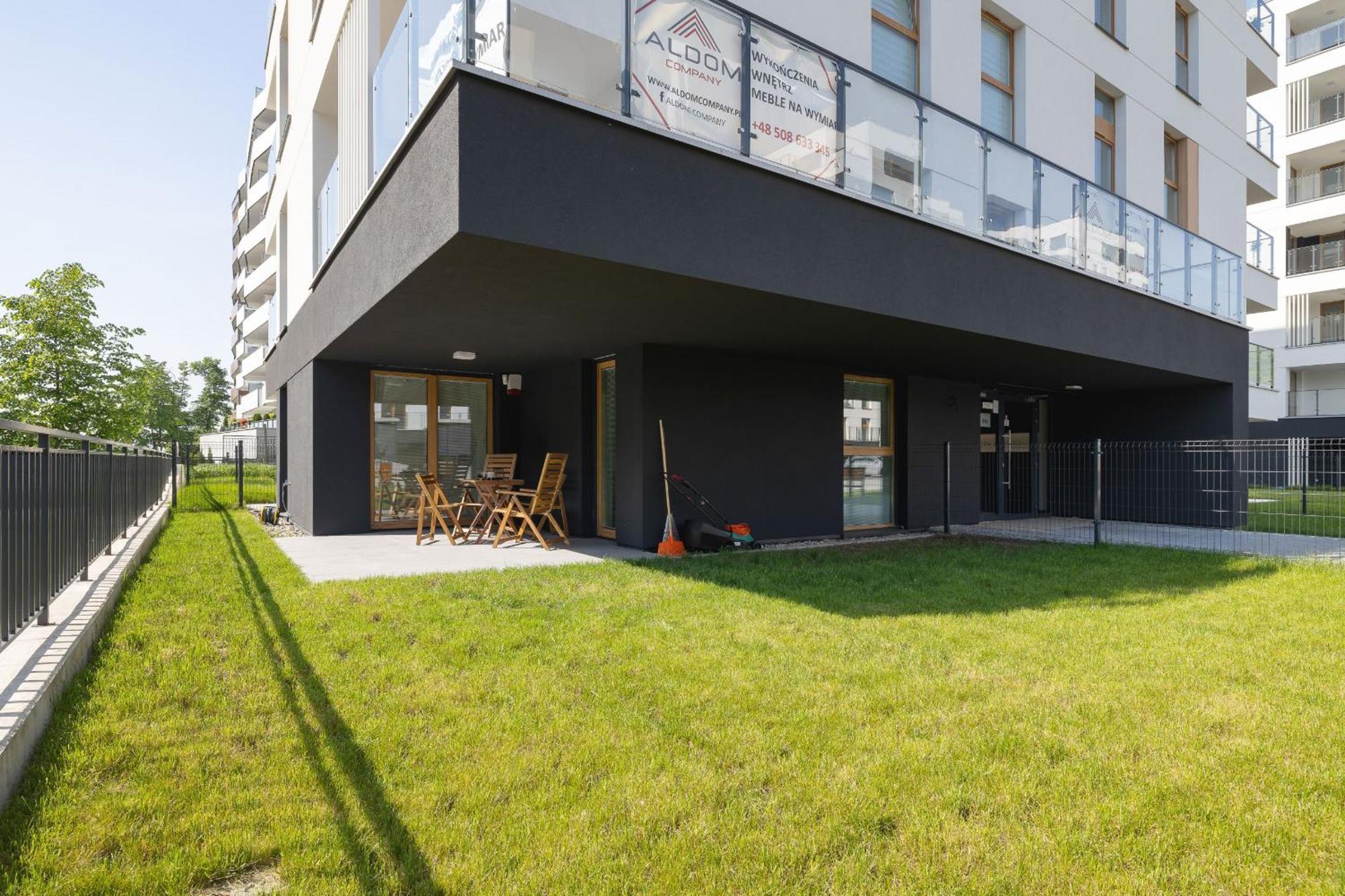 Luxury Two Bedroom Apartment With Terrace And Parking By Renters Prestige Katowice Exterior photo